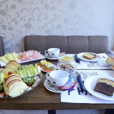 Hotel Phidias