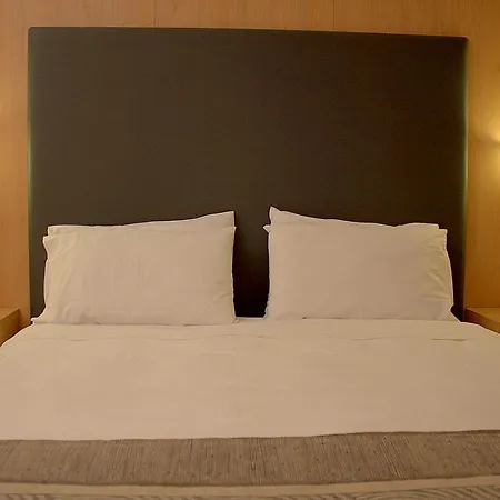 Polis Grand 4* Athen