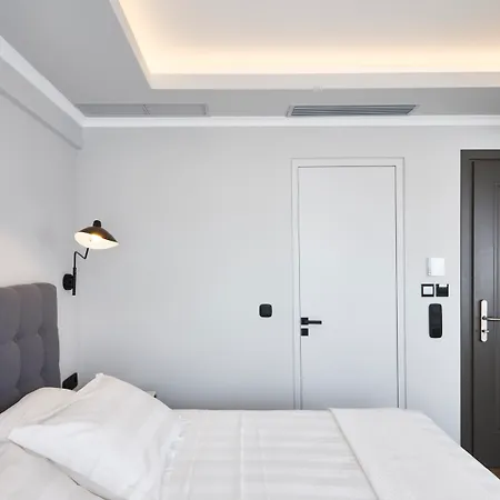 The Artist Hotel 3*