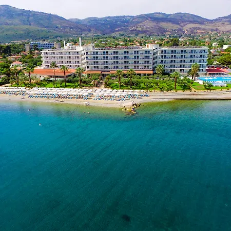 Hotel Calamos Family Club 3*