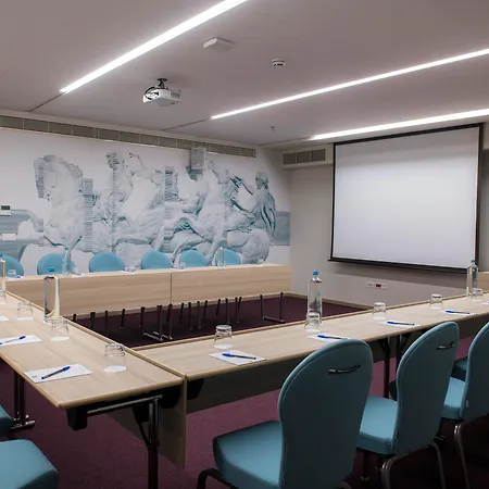 Hotel Ibis Styles Routes 4*