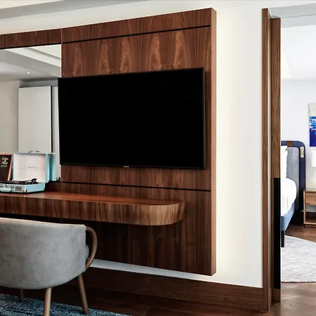 Hotel Capital Center - Mgallery Collection 5*
