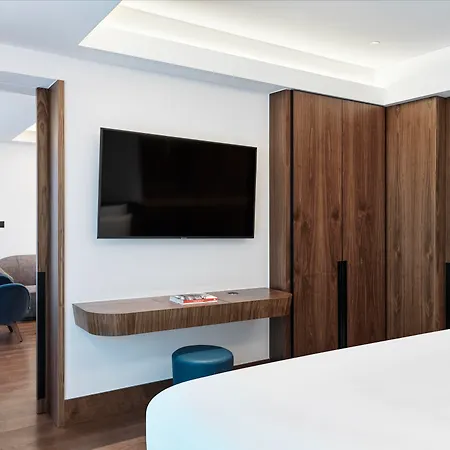 Hotel Capital Center - Mgallery Collection 5*