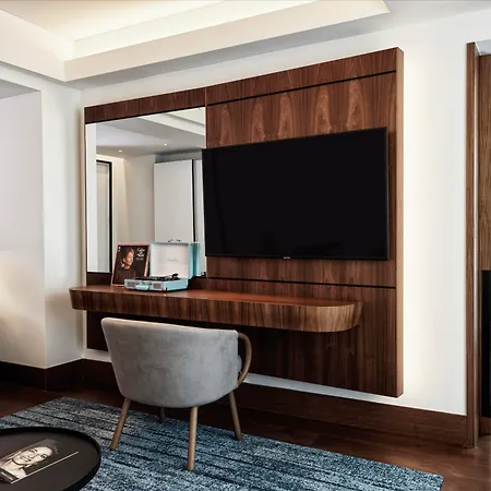 Hotel Capital Center - Mgallery Collection 5*
