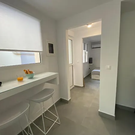 Tiny Little House Apartment Athens
