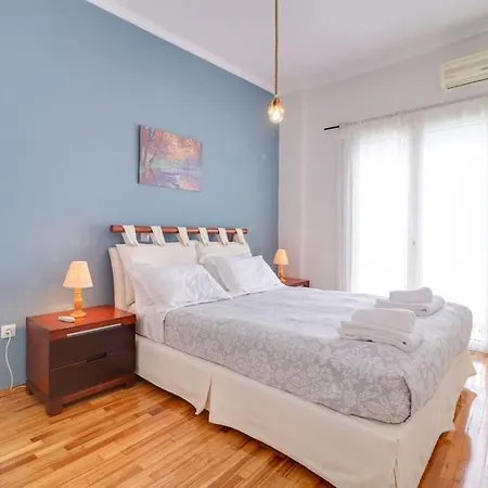 Apartment Lovingly Restored Galatsi Athens