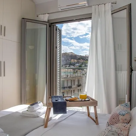 Syntagma With Acropolis View *