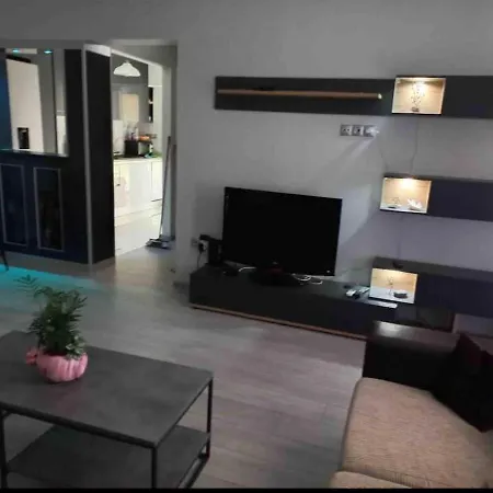 Lovely Faliro Next To The Sea. Apartment Athens