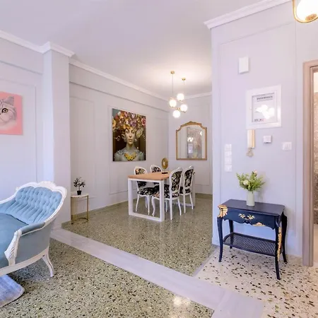 Luxury Penthouse In Prime Thissio By Ghh