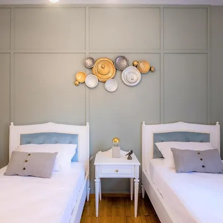 Apartment Luxury Penthouse In Prime Thissio By Ghh Athens