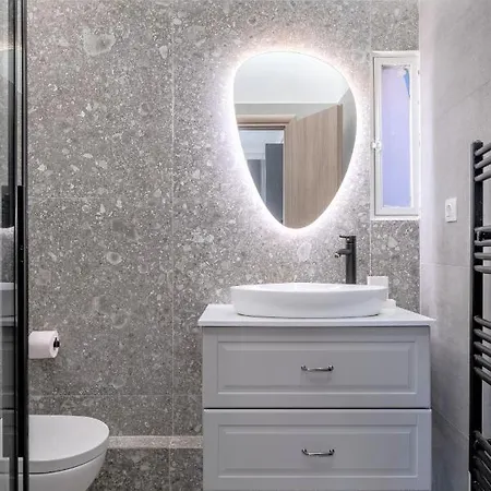 Apartment Luxury Penthouse In Prime Thissio By Ghh *