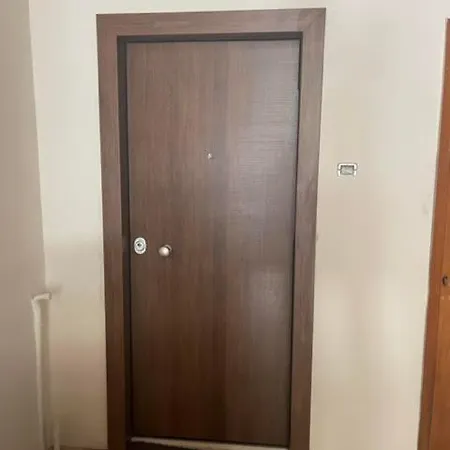 Metro Metaxourgio Apartment