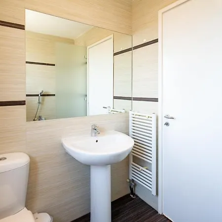 Koukaki 3 Bedrooms 6 Pers. Apartment *