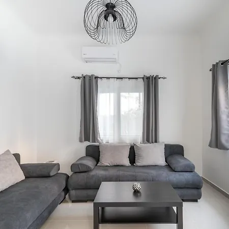 Blue Riviera Villas & Suites - Alimos Athens
