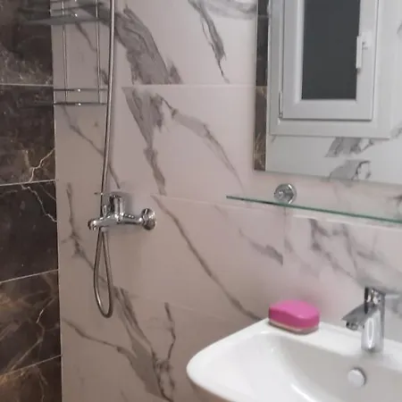 Appartamento Livia's To Ampelokipi Metro Airport Line *
