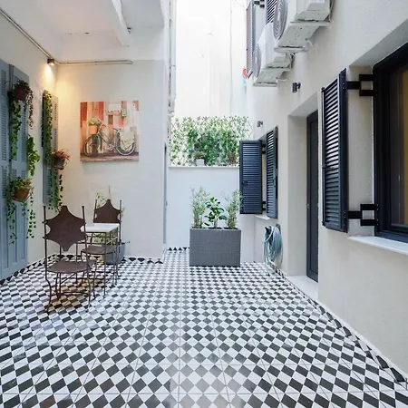 Athenian With Garden! Αθήνα
