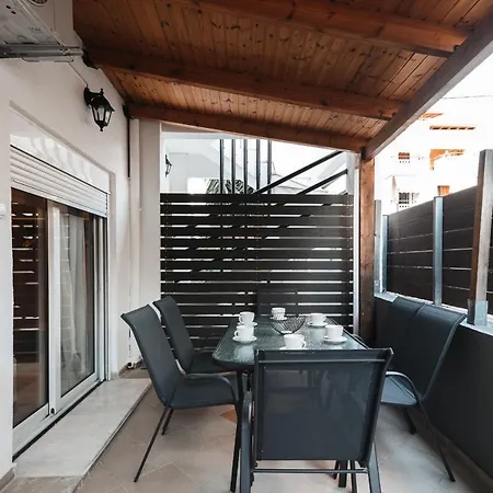 Blue Riviera Villas & Suites - Alimos Apartment *