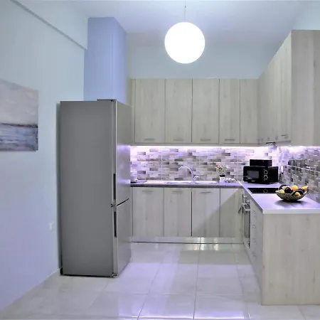 Lovely In The Center Of Athens. Apartment