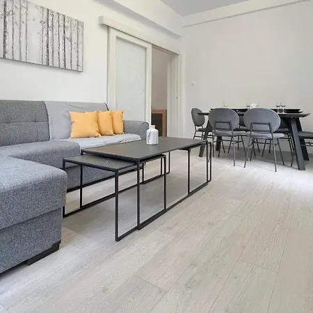 Apartment Aggelon Elegance 73sqm In *