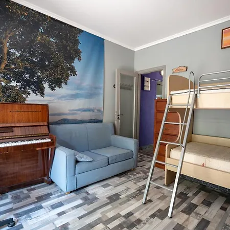Attica Train Station 2 Bedrooms 4 Pers. * Aten