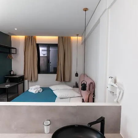 Dunlin Hotel 3*