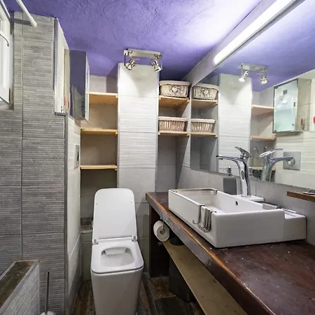 Attica Train Station 2 Bedrooms 4 Pers. Lägenhet Aten