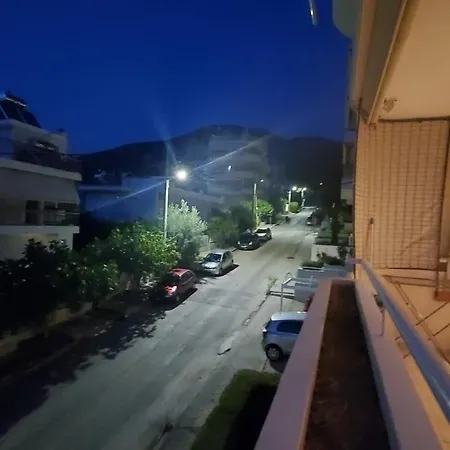 Apartment 山脚下，舒适温馨海景公寓