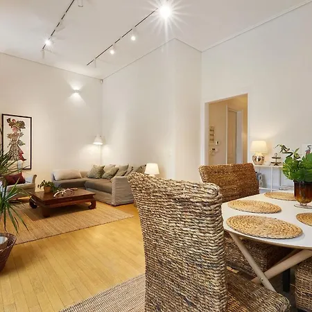 Chloe Boutique Plaka Apartment Athens