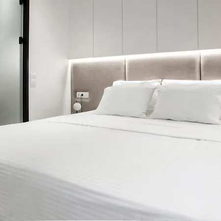 Apartment Ultra Chic Modern 4 Bedrooms In *