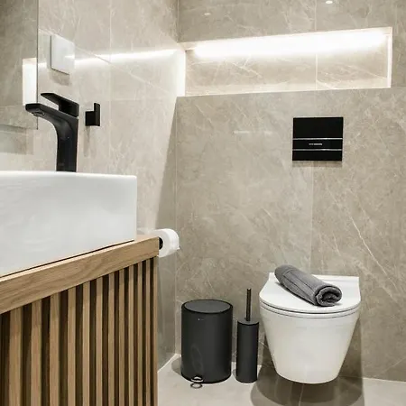 Apartment Ultra Chic Modern 4 Bedrooms In *