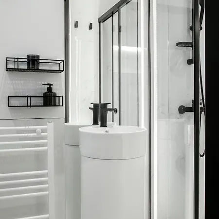 Apartment Ultra Chic Modern 4 Bedrooms In *