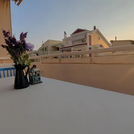 Apartment 山脚下，舒适温馨海景公寓 Athens