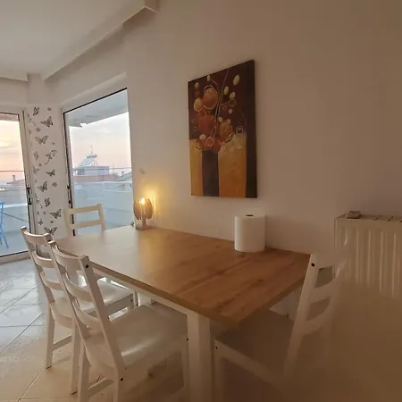 山脚下，舒适温馨海景公寓 Apartment Athens