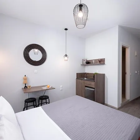Enattica Monastiraki Living