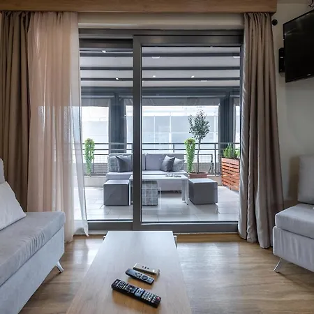 @syngrou Fix Hotel