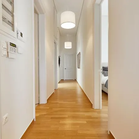 Apartment Chloe Boutique Plaka *