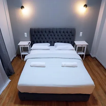 Apartment Themis13 *