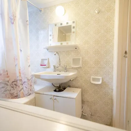 Acropolis 1 Bedroom 6 Persons Apartment.