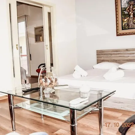 Apartment 3bd Next To Metro Luxury Athens