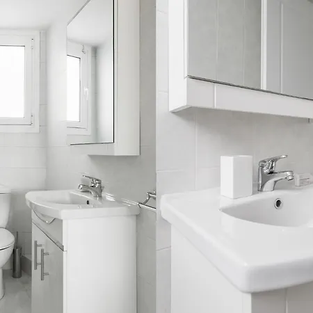 Magnificent 2br In Marousi By Upstreet