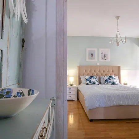 Apartment Luxe In Glyfada, Riviera By Ghh Athens