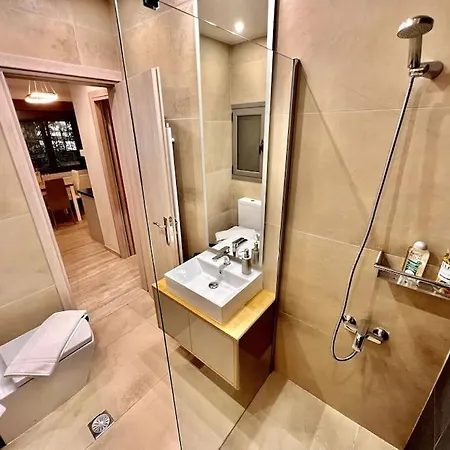 Lovely 1-bedroom 2 Minutes From Beach * Αθήνα