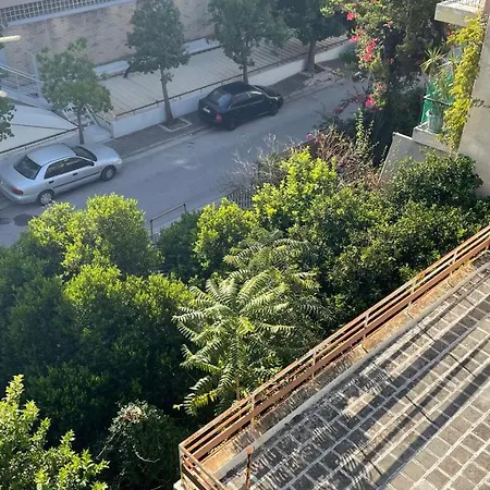 Awesome 3' From Metro Αθήνα