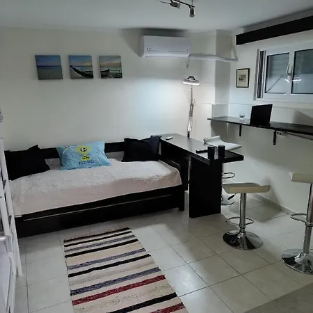 Friends Syngrou Apartment