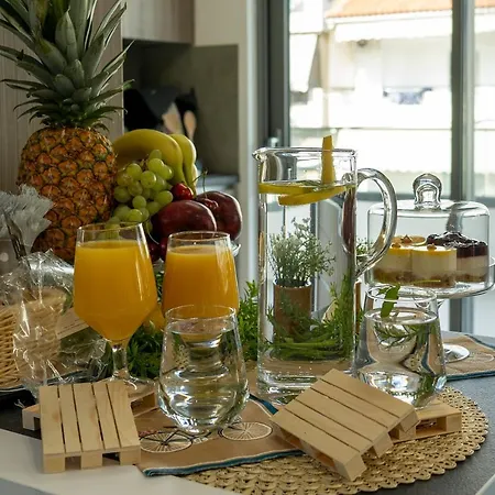 The Lop Holidays Luxury Apartment Athens