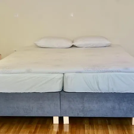 Glyfada Path Of Poets Apartment *