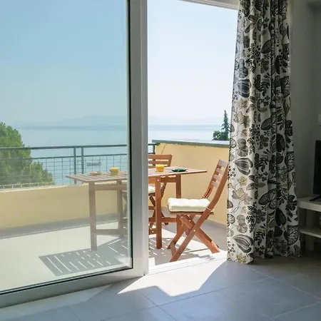Apartment Beautiful Seaside With Amazing View *