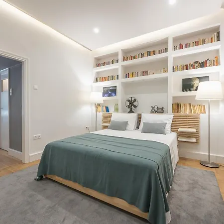 Charming In Kolonaki, Peridot - Homes
