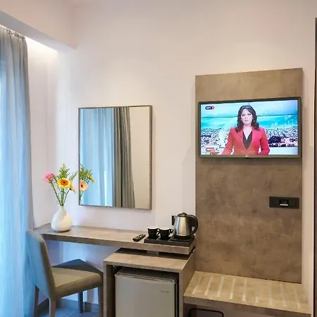 Hotel Meni & 3*