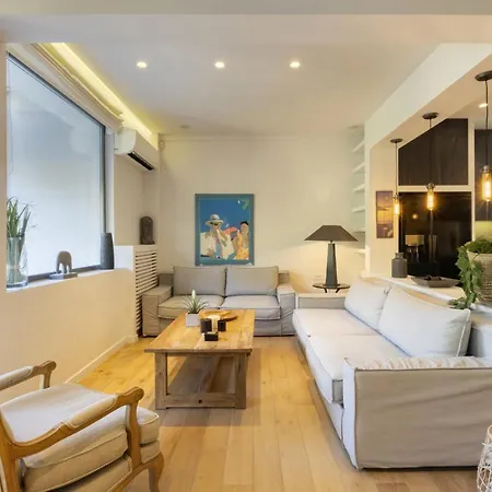 Elegant, Chic, Hip 2 Bedroom W/ Forest View In Athens! * Athens